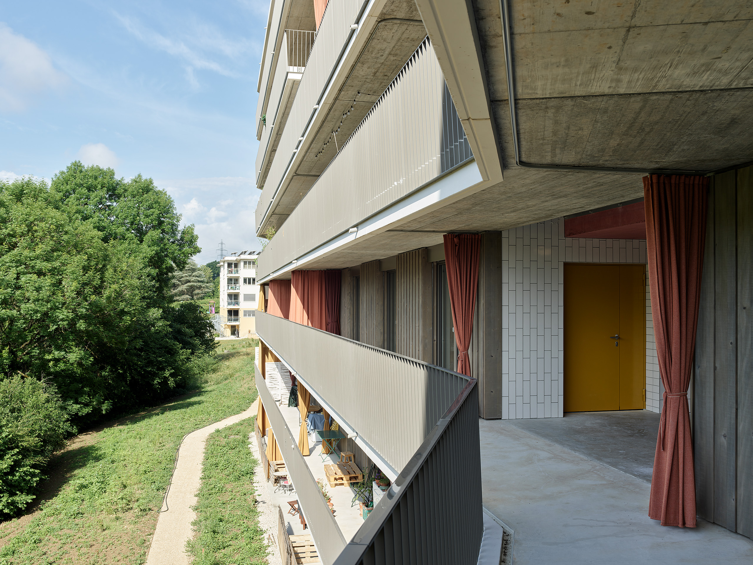 Ahp0079 AIQ4 009875 J2